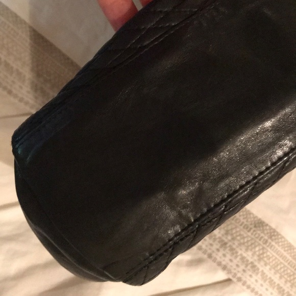 COPY - COPY - BALLY Stunning Calf skin shoulder t… - Picture 10 of 13